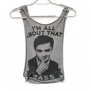 Purposely Distressed “I’m all about that Bass
(Chuck Bass) Graphic Tank Top